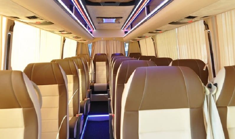 Spain: Coach reservation in Andalusia in Andalusia and Granada